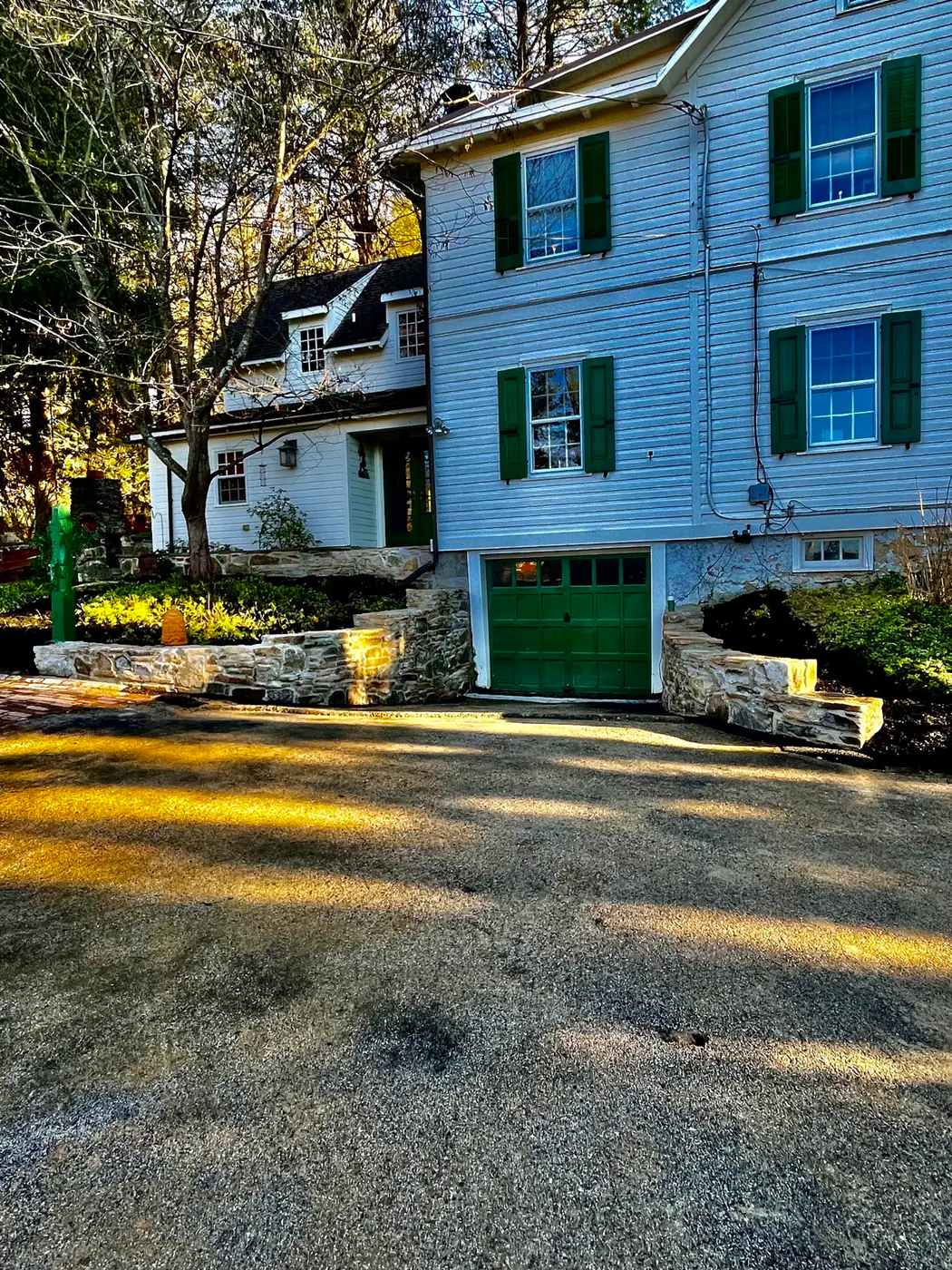 Fieldstone walls & entrance